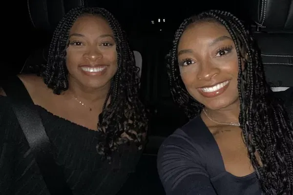 “You Deserve Every Tear”: Simone Biles’ Twin Sister Adria Opens Up on Gymnastics GOAT’s Emotional Rollercoaster After Paris Olympics