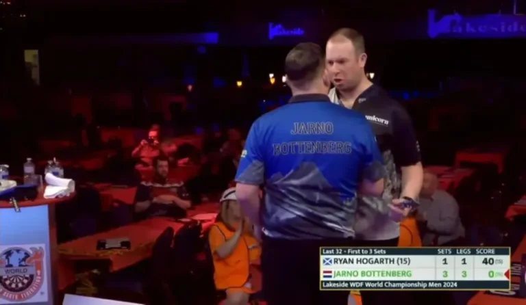 SCRAP IT Darts World Championship match turns ugly as star ‘pushes’ rival and fans say ‘they’re about to have a scrap’